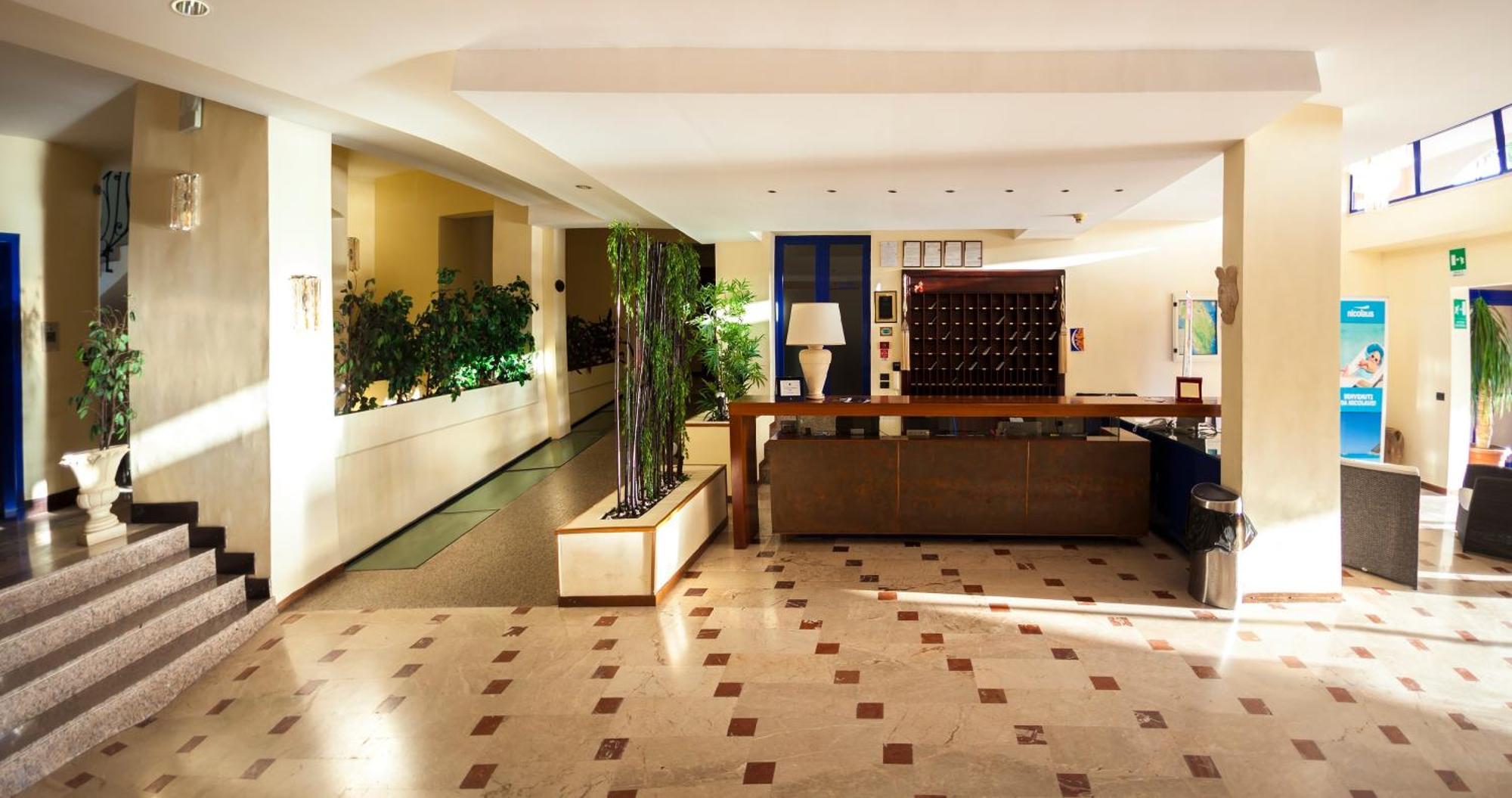 Araba Fenice Village Torre dell'Orso Exterior photo